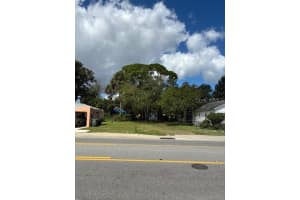 638 ORANGE AVE, DAYTONA BEACH, FL 32114 - MLS#MFRO6354132