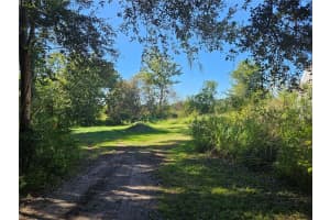 912 OLD POLK CITY ROAD, LAKELAND, FL 33809 - MLS#MFRO6354137