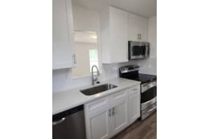 2101 LA DUE COURT, ORLANDO, FL 32811 - MLS#MFRO6354171