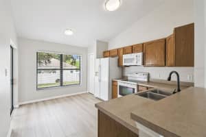 209 GOLDIE STREET, LEESBURG, FL 34748 - MLS#MFRO6354267