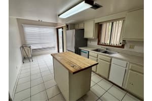 5320 BURNING TREE DRIVE, ORLANDO, FL 32811 - MLS#MFRO6354305