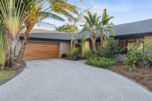 2824 MONTMART DRIVE, BELLE ISLE, FL 32812 Sold 12/12/25