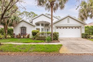 4 St Andrews Ct, PALM COAST