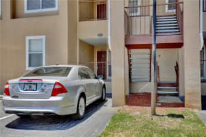 8842 CORAL PALMS COURT, KISSIMMEE, FL 34747 - MLS#MFRO6354513