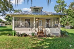 501 9TH STREET, FROSTPROOF, FL 33843 - MLS#MFRO6354553