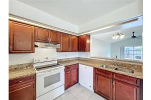 13131 LOS ANGELES WOODS LN LANE, ORLANDO, FL 32824 - MLS#MFRO6354610