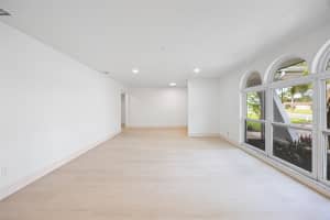 914 WAIALAE CIRCLE, PALM BAY, FL 32905 Sold 11/21/25