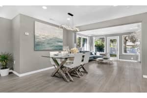 546 LAKE COMO CIRCLE, ORLANDO, FL 32803 - MLS#MFRO6354873