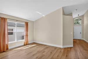 2074 CRANBERRY ISLES WAY, APOPKA, FL 32712 - MLS#MFRO6354875