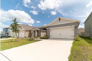 1181 CASCADES AVENUE, DAVENPORT, FL 33837 - MLS#MFRO6354889