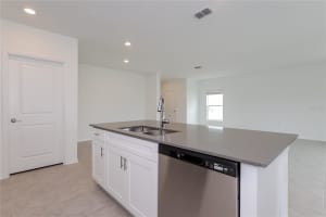 640 GROVE STREET, WINTER HAVEN, FL 33881 - MLS#MFRO6354977