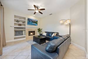 1633 CARILLON PARK DRIVE, OVIEDO, FL 32765 - MLS#MFRO6355070