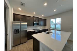 2560 CAVANAUGH DRIVE, ORLANDO, FL 32817 - MLS#MFRO6355166