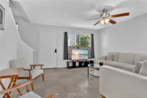 1712 SILVER CREEK COURT, ORLANDO, FL 32807 - MLS#MFRO6355305