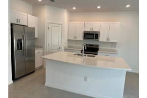 2549 PENGUIN BOULEVARD, DAVENPORT, FL 33837 - MLS#MFRO6355420