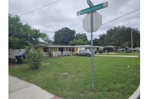 3902 CASTELL DRIVE, ORLANDO, FL 32810 - MLS#MFRO6355444