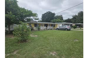 3902 CASTELL DRIVE, ORLANDO, FL 32810 - MLS#MFRO6355444