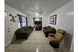 3902 CASTELL DRIVE, ORLANDO, FL 32810 - MLS#MFRO6355444
