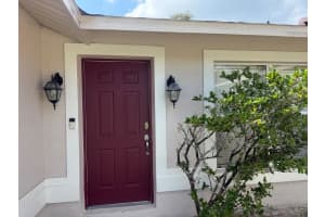 2370 PINE STREET, OVIEDO, FL 32765 - MLS#MFRO6355650