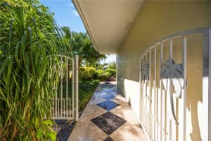 503 SPOONBILL WAY, SARASOTA, FL 34236 - MLS#MFRO6355654