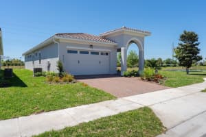 9732 BUCKLOW HILL DRIVE, ORLANDO, FL 32832 - MLS#MFRO6355856