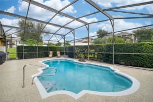 13409 Via Roma Cir Clermont, FL 34711 - Off Market