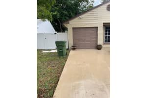 1400 85TH TERRACE, PEMBROKE PINES, FL 33025 - MLS#MFRO6356124