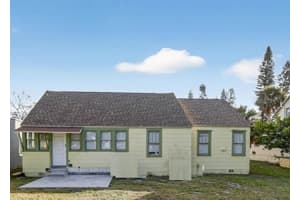 319 HOLLYWOOD AVENUE, DAYTONA BEACH, FL 32118 - MLS#MFRO6356217