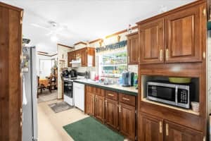 8512 TREASURE ISLAND ROAD, LEESBURG, FL 34788 - MLS#MFRO6356318