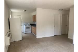 400 TERRY, WILDWOOD, FL 34785 - MLS#MFRO6356394