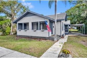 214 NEW HAMPSHIRE AVENUE, TAVARES, FL 32778 - MLS#MFRO6356470