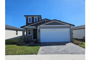 827 Sunshower Dr, LADY LAKE