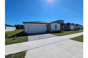 823 Sunshower Dr, LADY LAKE