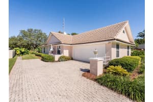 222 COACHMANS COVE, ALTAMONTE SPRINGS, FL 32701 - MLS#MFRO6356748