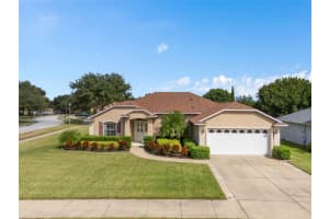 1056 Princeton Dr, CLERMONT