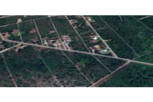 525 HALLMARK AVENUE, LAKE PLACID, FL 33852 - MLS#MFRO6356933