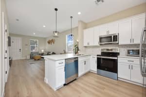 1431 39TH STREET, ORLANDO, FL 32839 - MLS#MFRO6357004