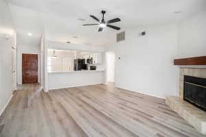 11901 SNAPDRAGON ROAD, TAMPA, FL 33635 - MLS#MFRO6357189