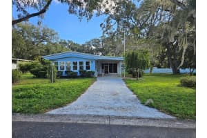 354 IVANHOE CIRCLE, LADY LAKE, FL 32159 - MLS#MFRO6357234