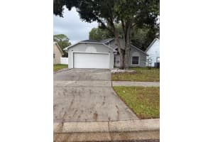 580 VALENCIA PLACE CIRCLE, ORLANDO, FL 32825 - MLS#MFRO6357264