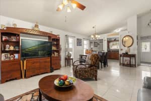 806 GRENADIER DRIVE, ORLANDO, FL 32807 - MLS#MFRO6357311