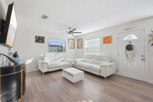 655 KATHERINE AVENUE, ORLANDO, FL 32810 - MLS#MFRO6357360