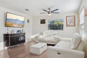 655 KATHERINE AVENUE, ORLANDO, FL 32810 - MLS#MFRO6357360