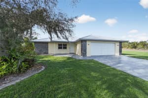 101 JAMISON AVENUE, LAKE PLACID, FL 33852 - MLS#MFRO6357391