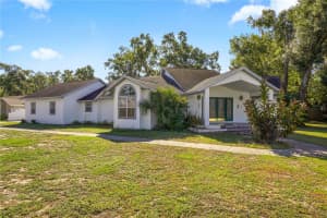 2286 LAKE FRANCIS DRIVE, APOPKA, FL 32712 - MLS#MFRO6357567