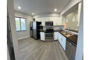 609 GALLERY DRIVE, WINTER PARK, FL 32792 - MLS#MFRO6357629