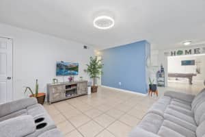 4046 LUAN DRIVE, ORLANDO, FL 32808 - MLS#MFRO6357861