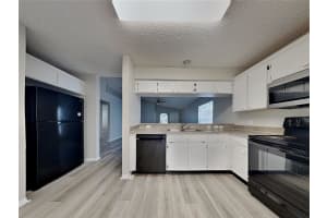 8904 BRIDGEFORD OAKS DRIVE, TEMPLE TERRACE, FL 33637 - MLS#MFRO6357910