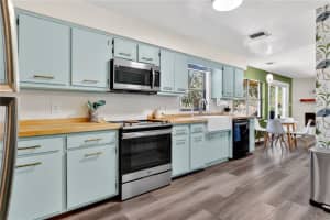 3701 GENOVA COURT, OVIEDO, FL 32765 - MLS#MFRO6358005