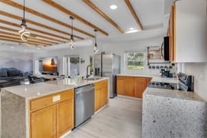 529 E HARDING ST, ORLANDO, FL 32806 - MLS#MFRO6358012